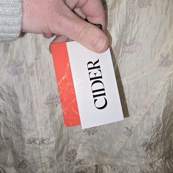 Cider Floral Cream Puff Long Sleeve Mini Dress - Picture 6 of 10